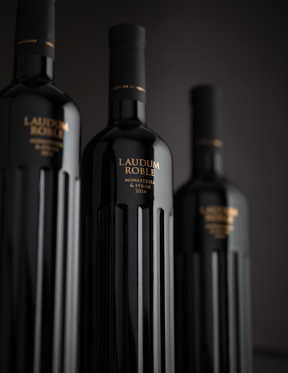 Buy Red Wine new concept wine Laudum a Mediterranean of Roble